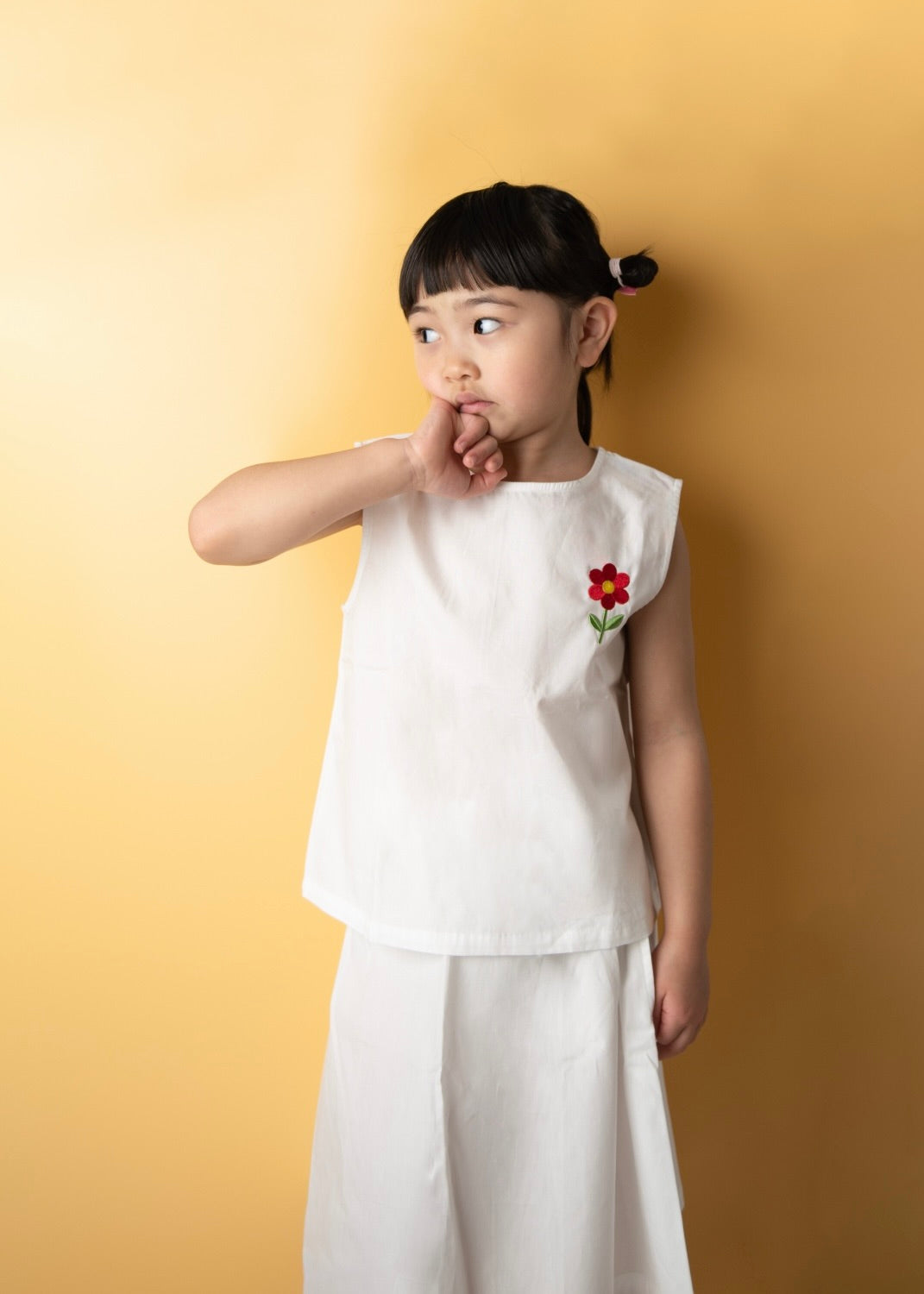 【UTENA】Flower Embroidered Top & Skirt Set (White) ＜予約販売｜4月中旬お届け＞